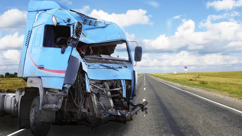 Who Can Help You After a Truck Crash? Understanding the Role of a Brooklyn Truck Accident Lawyer