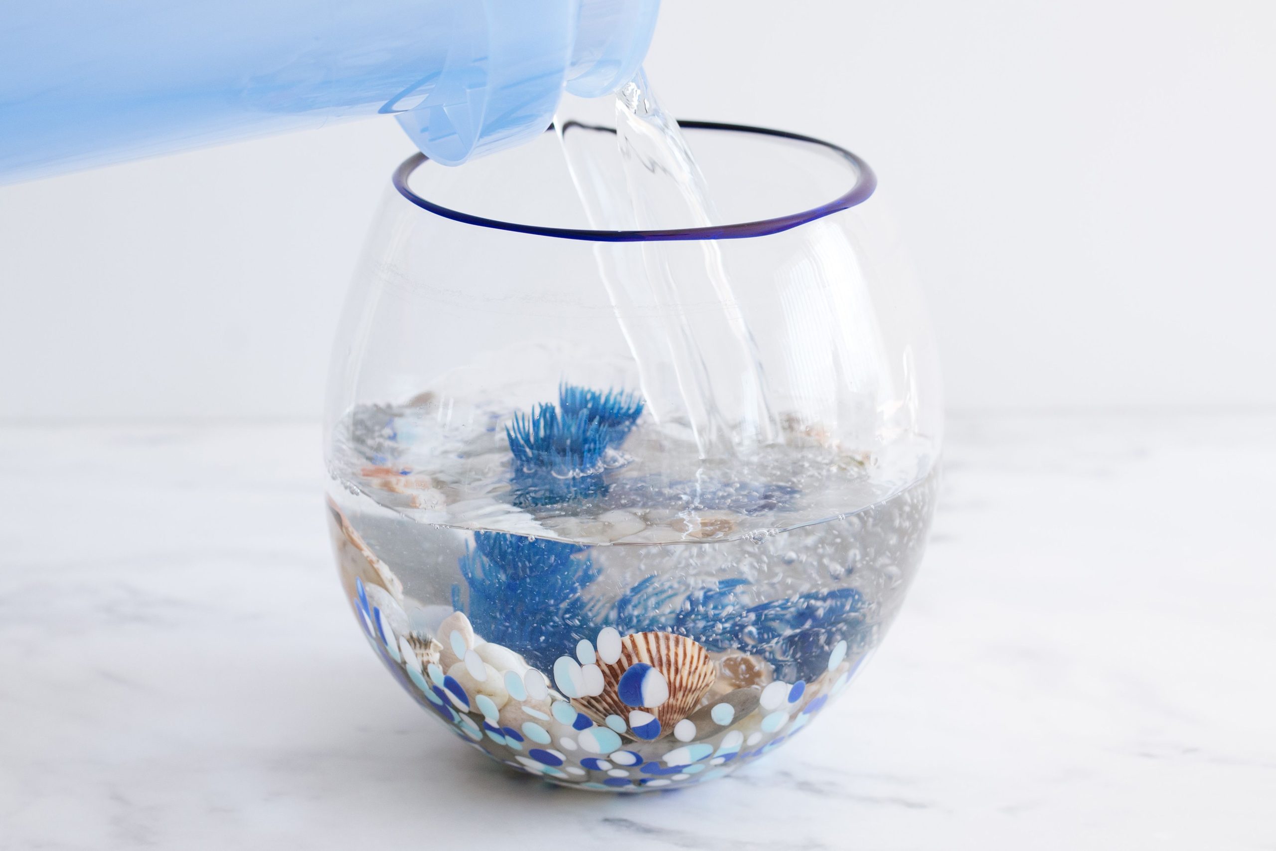 How to Change the Water in a Fish Bowl